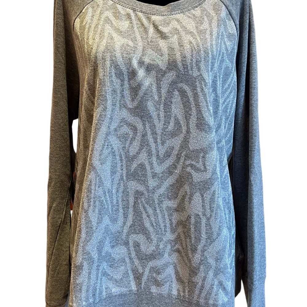 Reitman's Gray & Silver Animal Print Pullover